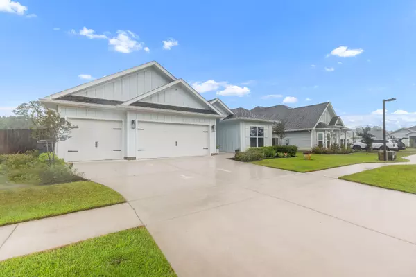 Freeport, FL 32439,18 Hammock Circle