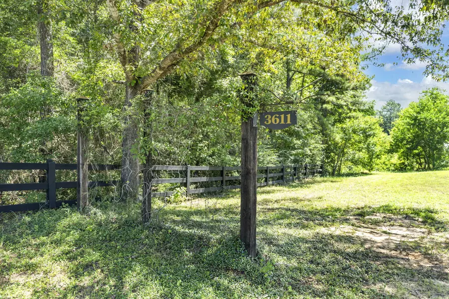 3611 Earl Campbell Road, Laurel Hill, FL 32567