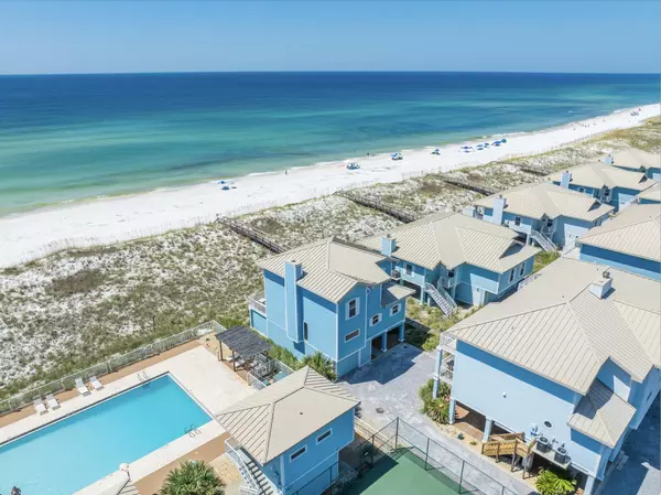 Pensacola Beach, FL 32561,1299 Fort Pickens Road  #28