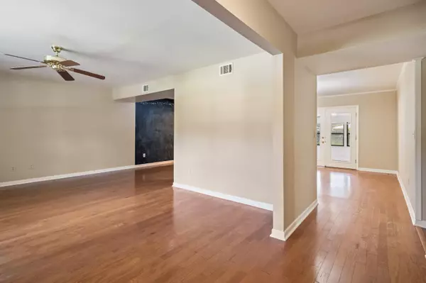 Niceville, FL 32578,102 Duke Drive