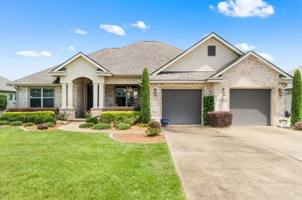 8492 Twenty One Oaks Lane, Pensacola, FL 32526