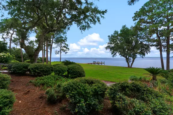 Niceville, FL 32578,48 Marina Cove Drive  #104