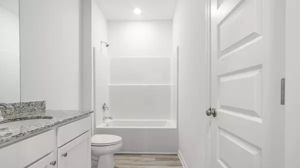 Freeport, FL 32439,487 Bluebeech Street