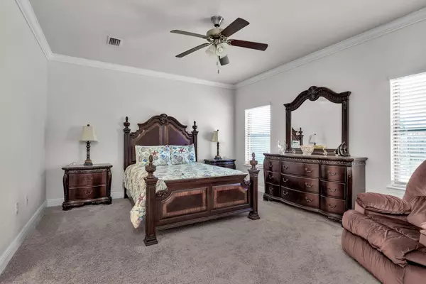 Gulf Breeze, FL 32563,1729 Waterford Sound Boulevard