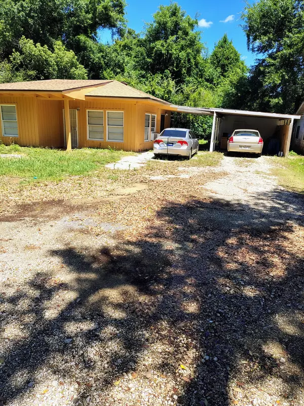 Pensacola, FL 32506,4 Banks Drive