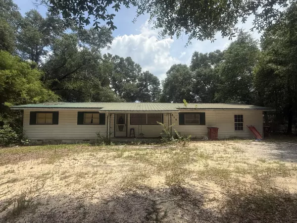 515 E Robinson Avenue, Crestview, FL 32539