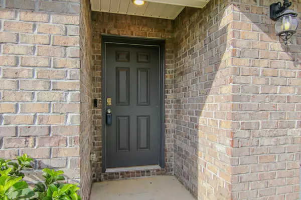 Crestview, FL 32539,808 Moorhen Way