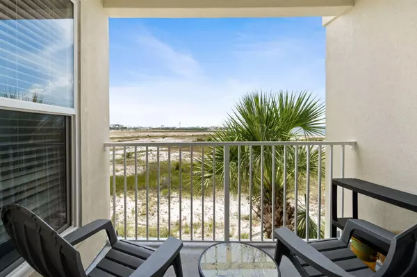 8436 Gulf Boulevard  #Unit 423, Navarre, FL 32566
