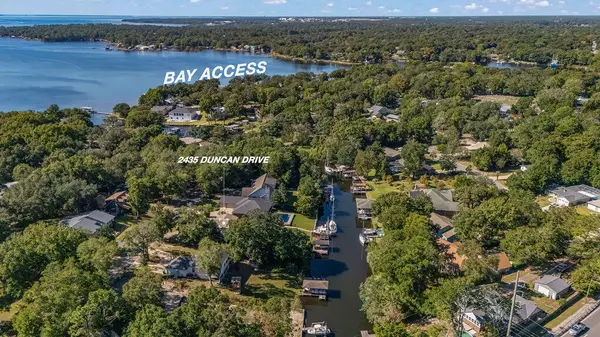 2435 Duncan Drive, Niceville, FL 32578