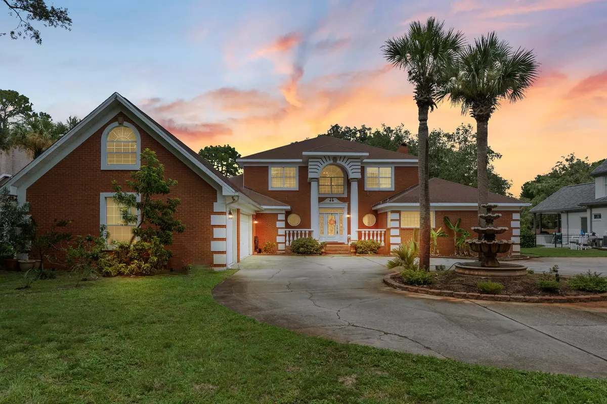 Shalimar, FL 32579,913 Sara Drive