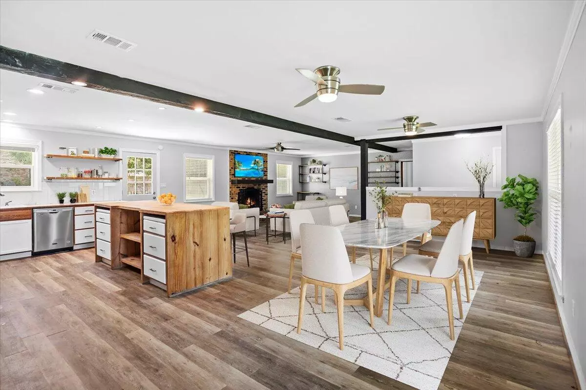 Pensacola, FL 32526,2327 Inda Avenue