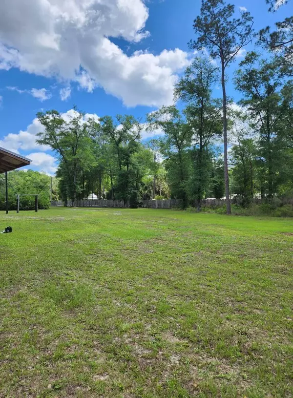 Ponce De Leon, FL 32455,2888 Highway 81