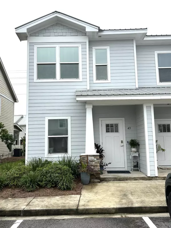 43 N Sand Palm Road, Freeport, FL 32439