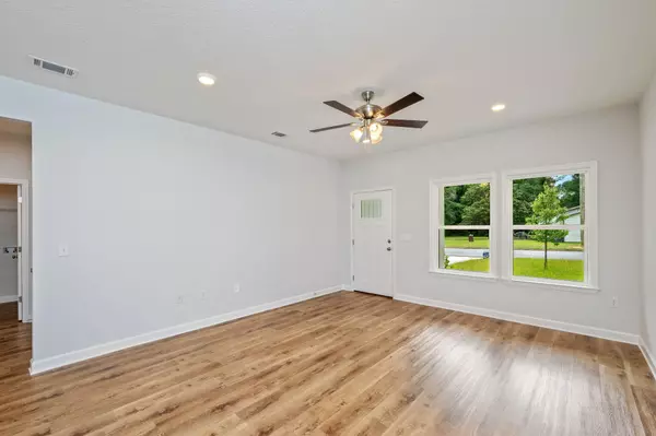 Crestview, FL 32539,589 Brock Avenue