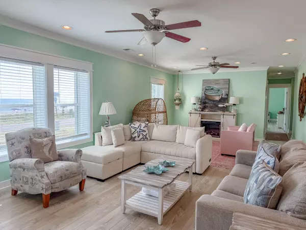 Port St. Joe, FL 32456,9406 Hwy 98 W