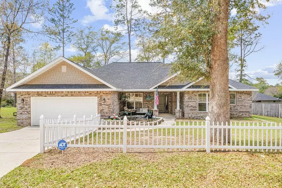 6030 W Dogwood Drive, Crestview, FL 32536