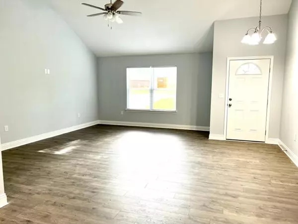 Crestview, FL 32539,100 Trailwood Lane