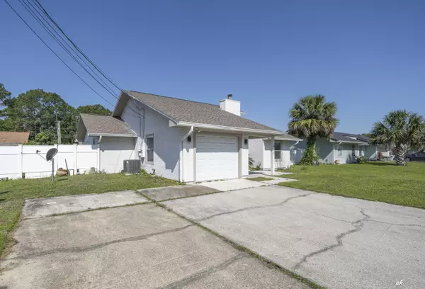 Panama City Beach, FL 32407,911 Pelican Place