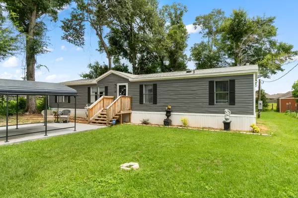 Pensacola, FL 32514,8916 Chemstrand Road  #19