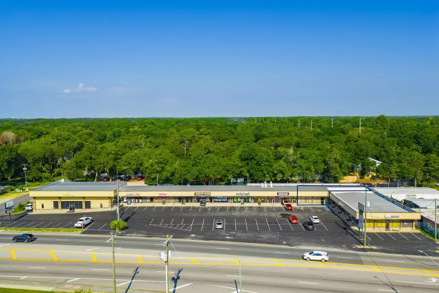 652 Beal Parkway, Fort Walton Beach, FL 32547