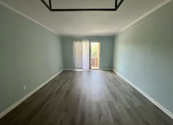 Mary Esther, FL 32569,209 W Miracle Strip Parkway #APT A304