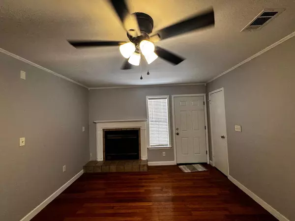 Crestview, FL 32539,358 John King Road