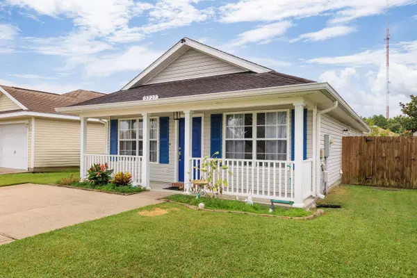 Gulf Breeze, FL 32563,5527 Sea Spray Court