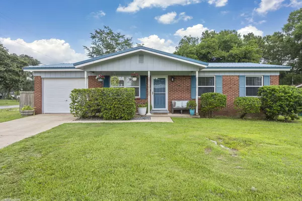 56 10th Street, Shalimar, FL 32579