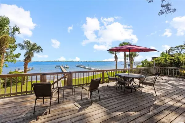 Mary Esther, FL 32569,1559 W Highway 98