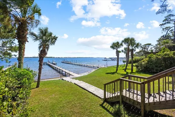 Mary Esther, FL 32569,1559 W Highway 98