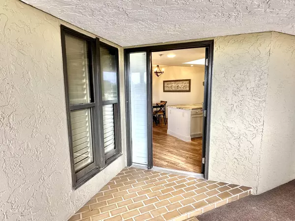 Miramar Beach, FL 32550,4037 Beachside One Drive ## 4037