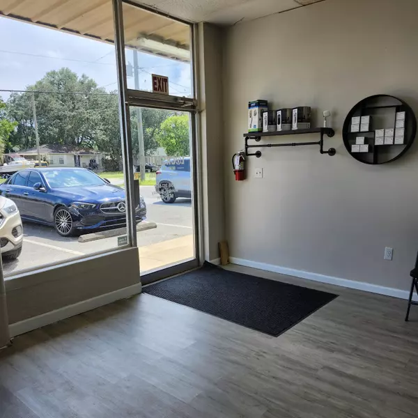 Fort Walton Beach, FL 32548,1 NW Holmes Boulevard