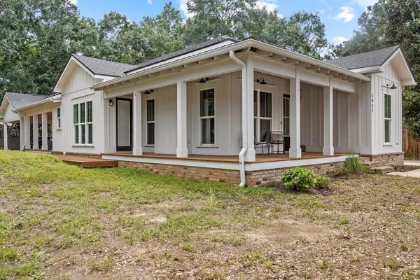 3032 Tiffany Lane, Navarre, FL 32566
