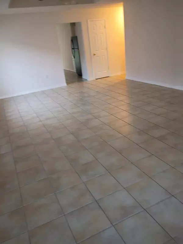 Niceville, FL 32578,8 Howard Street