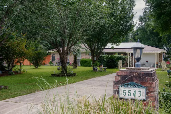 5543 Galaxy Drive, Crestview, FL 32539