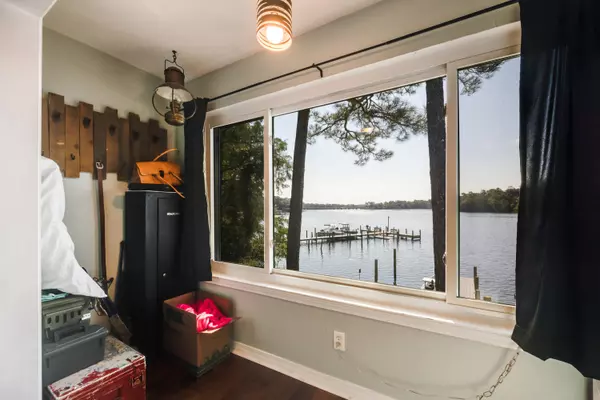 Valparaiso, FL 32580,47 Hidden Cove Drive