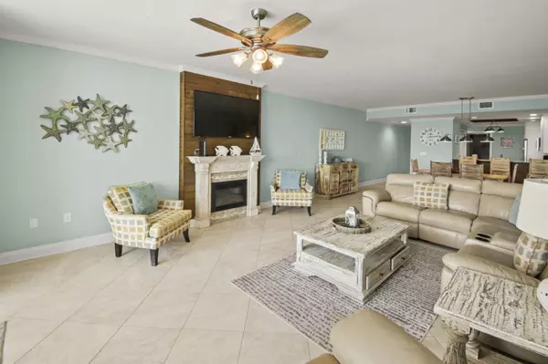 Navarre, FL 32566,8477 Gulf Boulevard #902