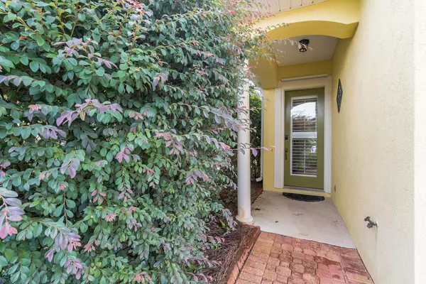 Destin, FL 32541,4742 Amhurst Circle