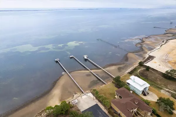 Gulf Breeze, FL 32563,6308 Smugglers Way Two