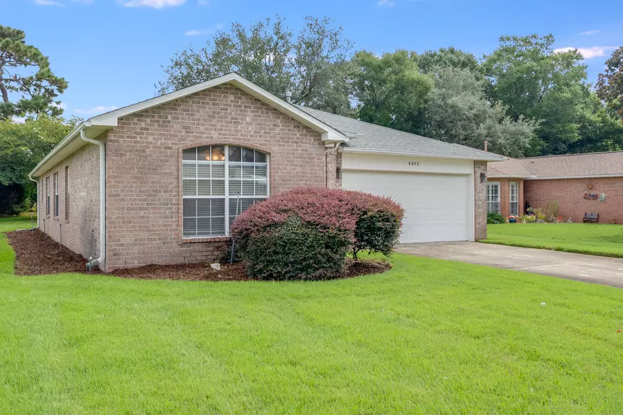 4277 Armadillo Trail, Niceville, FL 32578