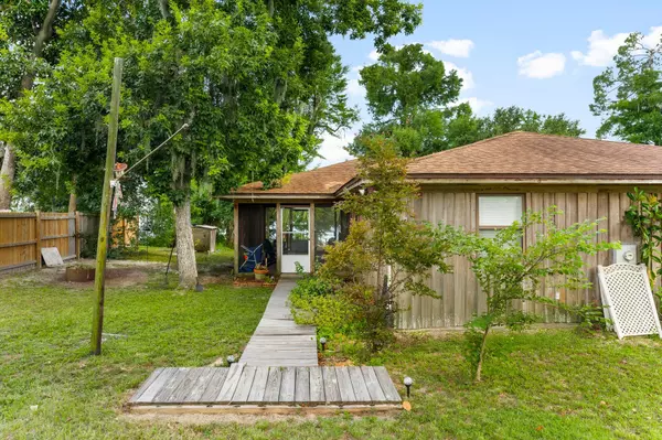 4344 Huckleberry Lane, Southport, FL 32409