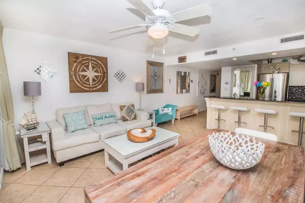 Destin, FL 32541,1002 Hwy 98 #2002