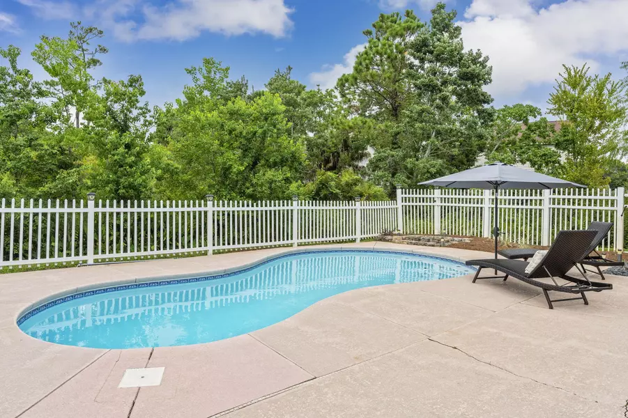 843 Linda Drive, Mary Esther, FL 32569