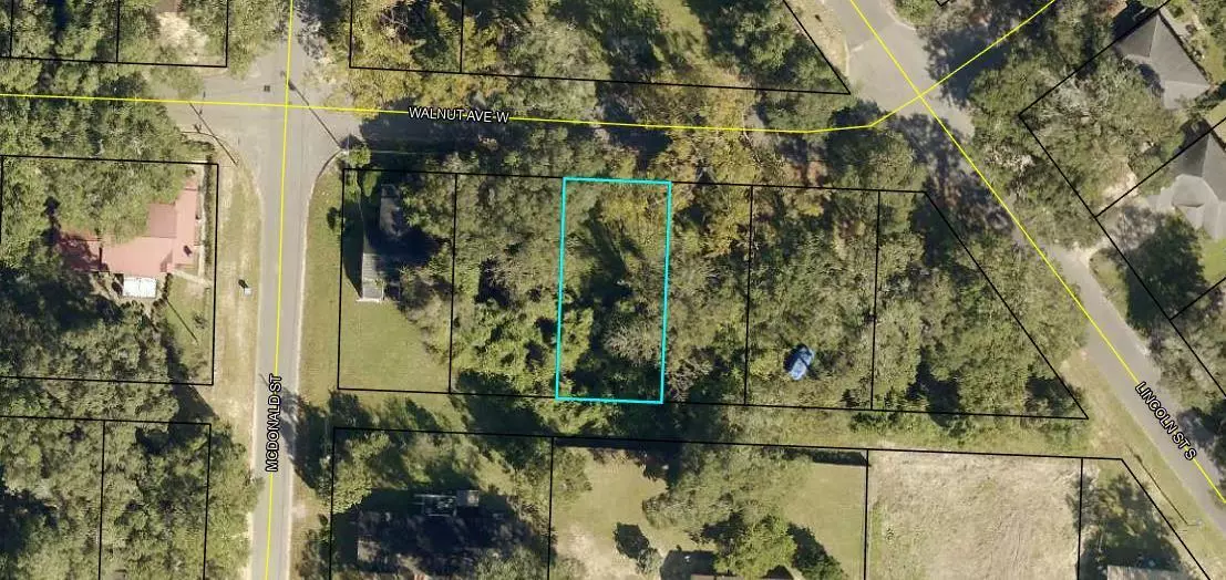 673 W Walnut Avenue, Crestview, FL 32536