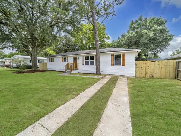 Fort Walton Beach, FL 32548,116 NW Moriarty Street