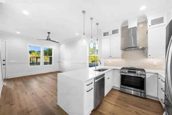 Santa Rosa Beach, FL 32459,520 S County Hwy 393  #19B