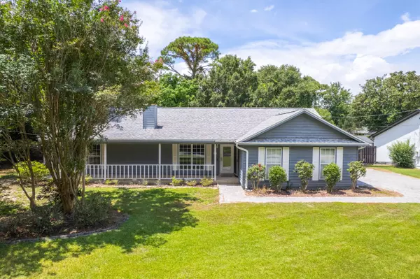 Gulf Breeze, FL 32563,2833 Via Roma Court