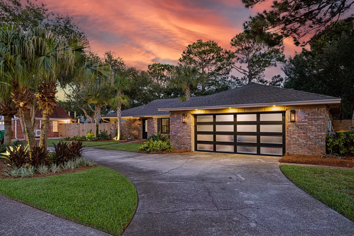 Destin, FL 32541,12 E Country Club Drive