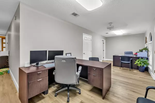 Destin, FL 32541,415 Mountain Drive #3