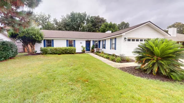 3469 Sycamore Lane, Gulf Breeze, FL 32563